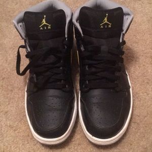 Nike jordan 1s